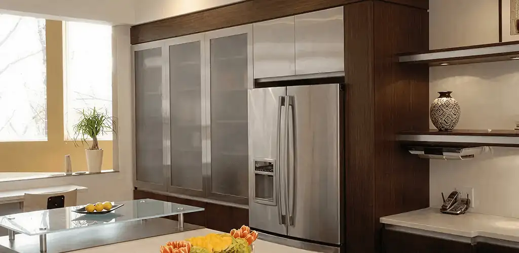 Cabinet door replacement and modern kitchen cabinet upgrade in Toledo, OH